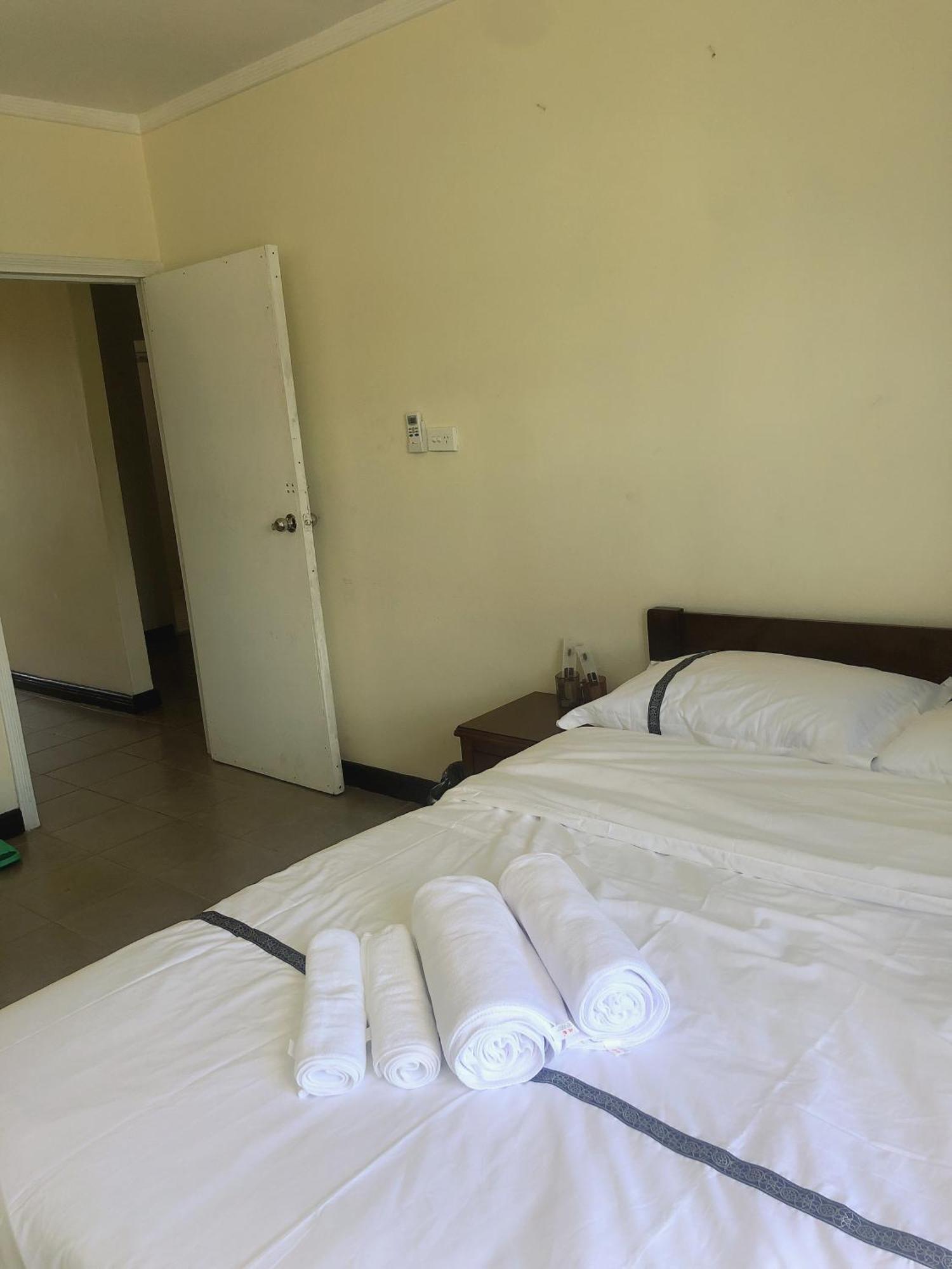 Cc Airport Rooms Наді Екстер'єр фото